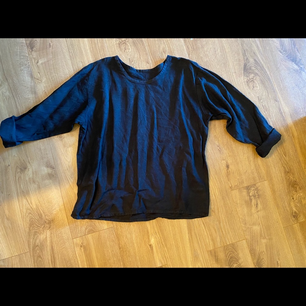 Black linen top